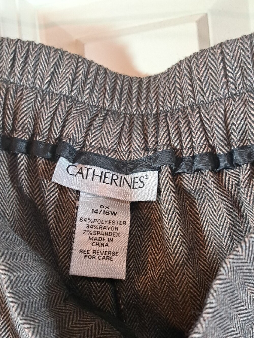 Catherines Wide-Leg Dress Pants in Gray Pinstripe - Picture 3 of 7